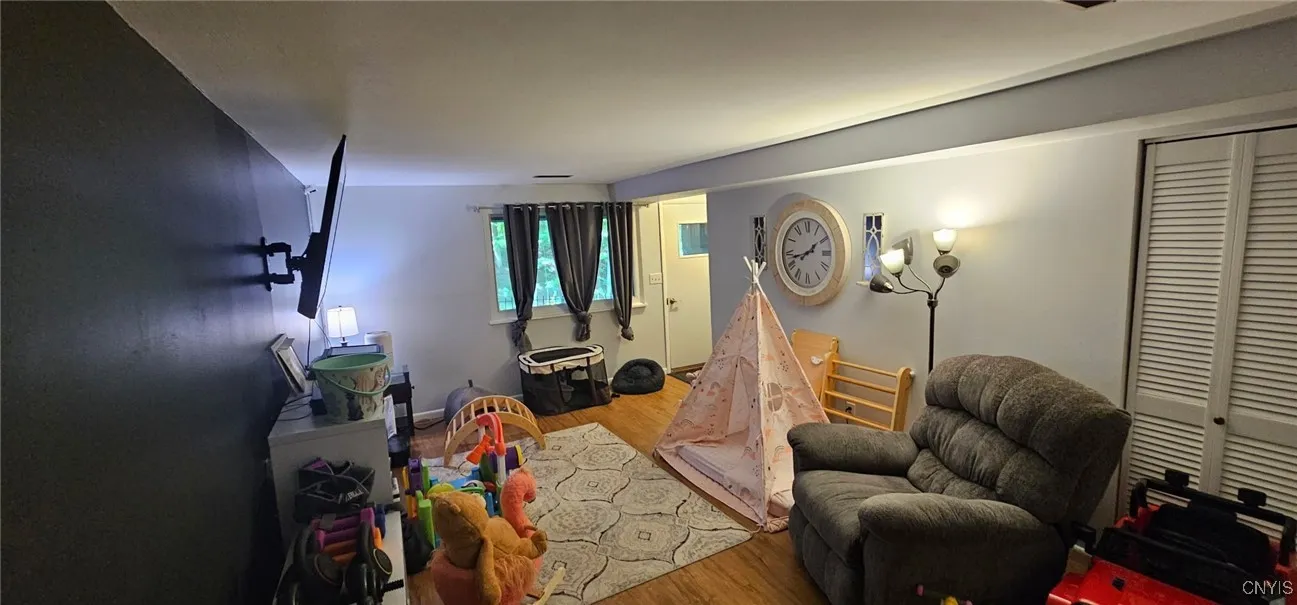 285 Cedar Court, Van Buren, New York 13027, Van Buren, New York 13027, 3 Bedrooms Bedrooms, 7 Rooms Rooms,2 BathroomsBathrooms,Residential,Closed,285 Cedar Court, Van Buren, New York 13027,0,S1631315