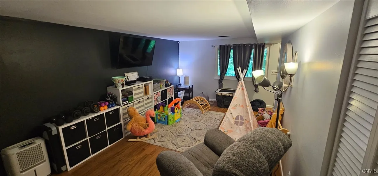 285 Cedar Court, Van Buren, New York 13027, Van Buren, New York 13027, 3 Bedrooms Bedrooms, 7 Rooms Rooms,2 BathroomsBathrooms,Residential,Closed,285 Cedar Court, Van Buren, New York 13027,0,S1631315