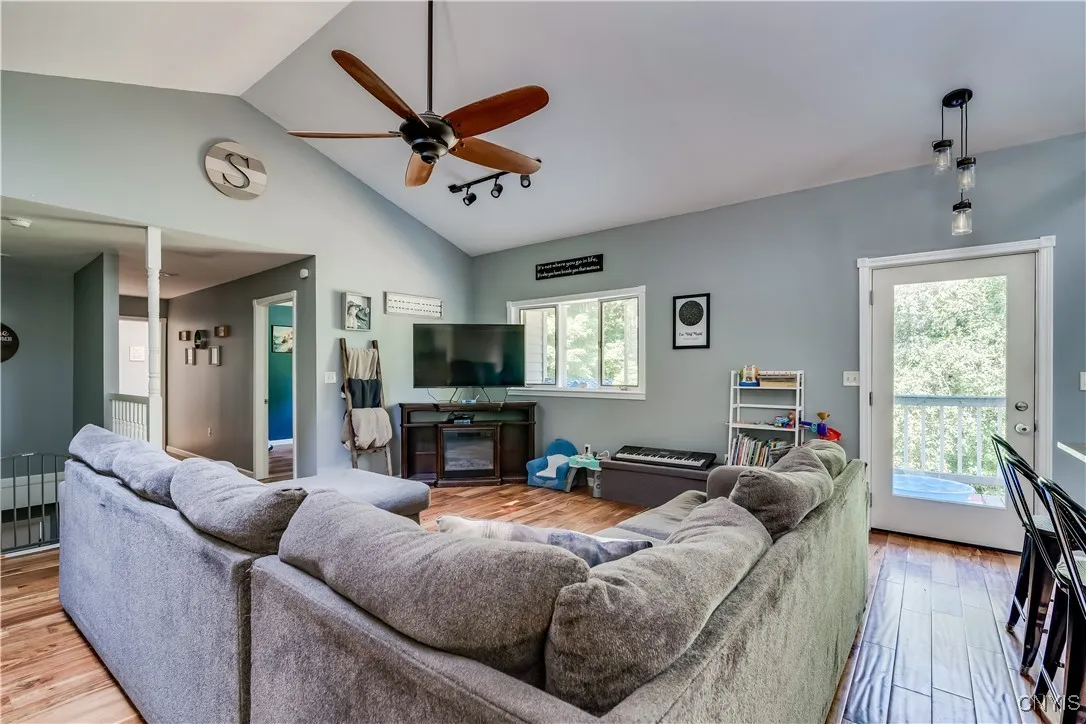 20300 County Route 3, Orleans, New York 13656, Orleans, New York 13656, 4 Bedrooms Bedrooms, 6 Rooms Rooms,2 BathroomsBathrooms,Residential,Closed,20300 County Route 3, Orleans, New York 13656,0,S1631332