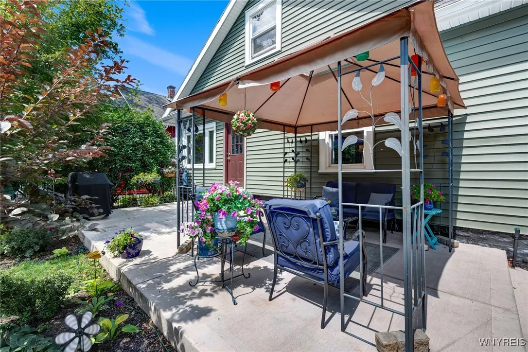 38 Oliver Place, Hamburg, New York 14075, Hamburg, New York 14075, 3 Bedrooms Bedrooms, 10 Rooms Rooms,2 BathroomsBathrooms,Residential,Closed,38 Oliver Place, Hamburg, New York 14075,0,B1631247