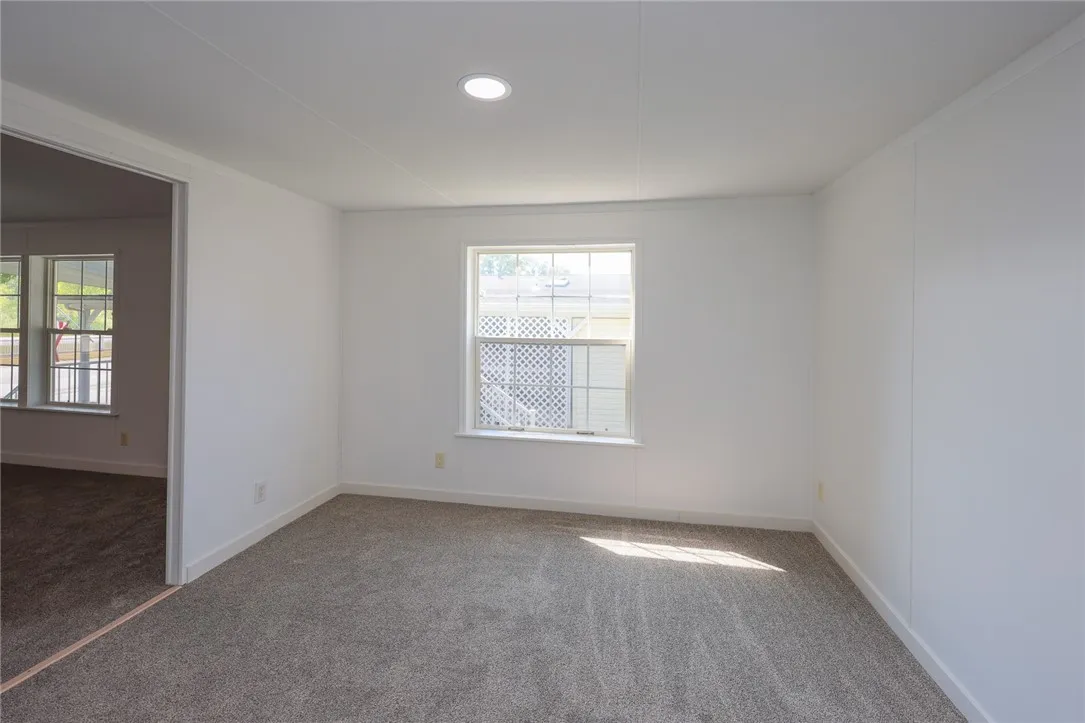  Back bedroom