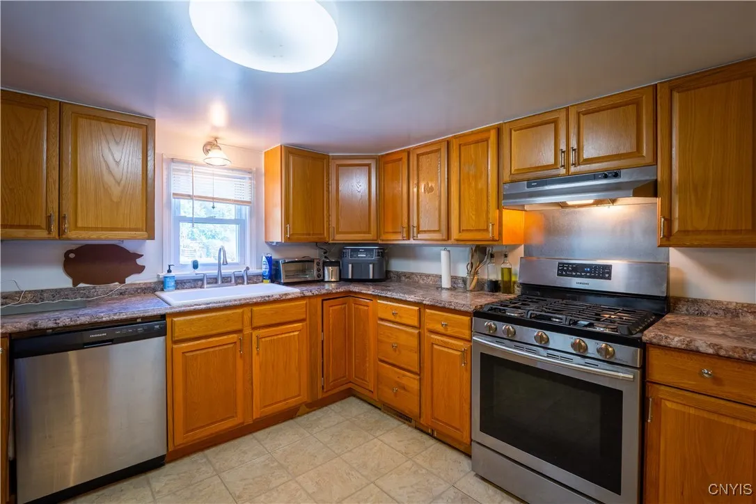 8126 Old Floyd Road, Floyd, New York 13440, Floyd, New York 13440, 3 Bedrooms Bedrooms, 8 Rooms Rooms,1 BathroomBathrooms,Residential,Closed,8126 Old Floyd Road, Floyd, New York 13440,0,S1630482