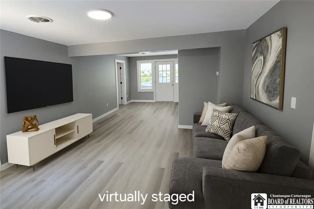 Virtually staged idea