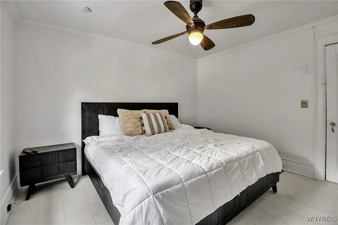 1 Argyle Park, Buffalo, New York 14222, Buffalo, New York 14222, 5 Bedrooms Bedrooms, 9 Rooms Rooms,3 BathroomsBathrooms,Residential,For Sale,1 Argyle Park, Buffalo, New York 14222,B1631366