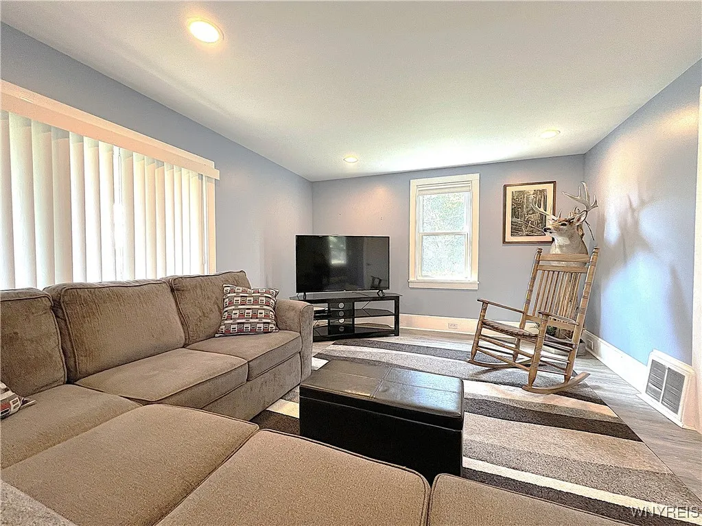4477 East Lake Road, Wilson, New York 14172, Wilson, New York 14172, 2 Bedrooms Bedrooms, 6 Rooms Rooms,1 BathroomBathrooms,Residential,For Sale,4477 East Lake Road, Wilson, New York 14172,0,B1631165