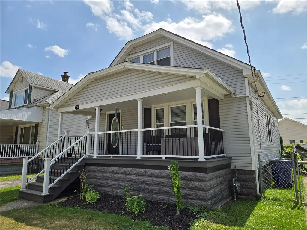25 Oakhurst Avenue, Buffalo, New York 14220, Buffalo, New York 14220, 4 Bedrooms Bedrooms, 8 Rooms Rooms,1 BathroomBathrooms,Residential,For Sale,25 Oakhurst Avenue, Buffalo, New York 14220,R1630592