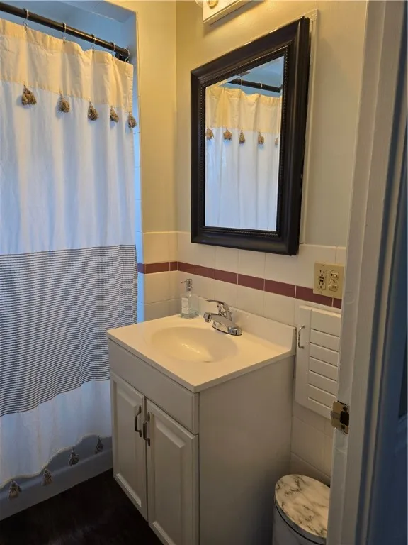 This is the first floor bathroom.