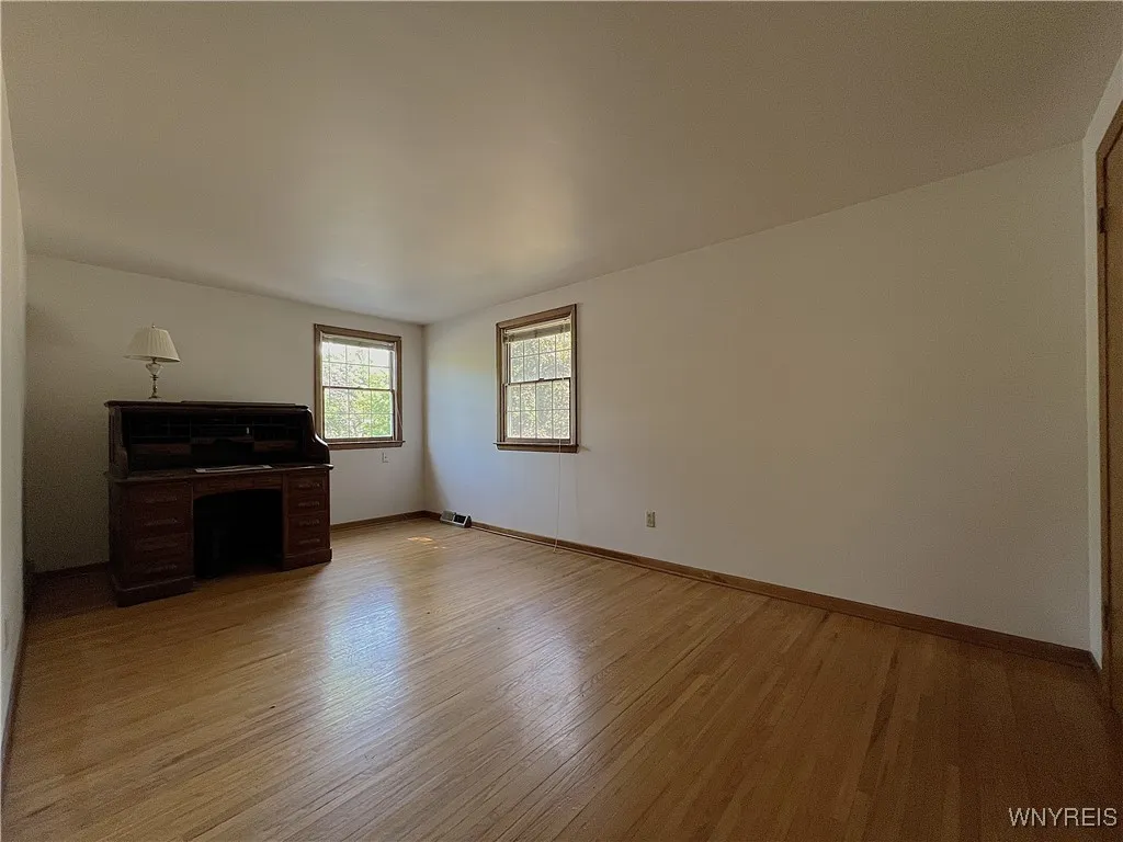 4630 Boncrest Drive East, Clarence, New York 14221, Clarence, New York 14221, 3 Bedrooms Bedrooms, 8 Rooms Rooms,1 BathroomBathrooms,Residential,For Sale,4630 Boncrest Drive East, Clarence, New York 14221,B1631154