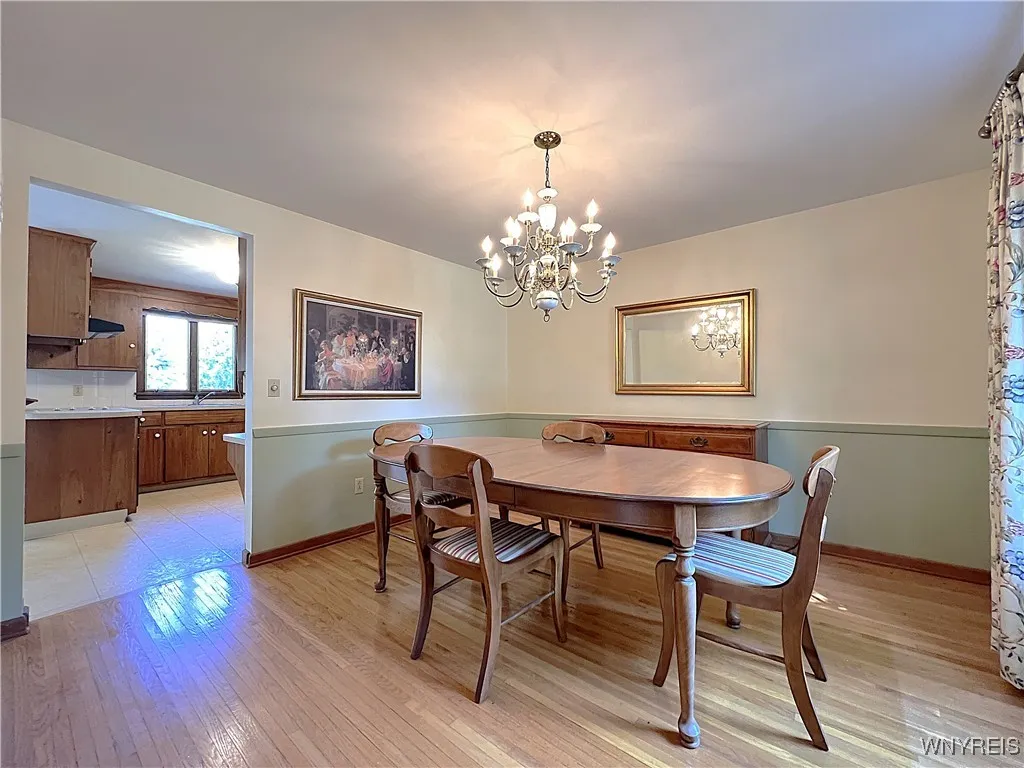 4630 Boncrest Drive East, Clarence, New York 14221, Clarence, New York 14221, 3 Bedrooms Bedrooms, 8 Rooms Rooms,1 BathroomBathrooms,Residential,For Sale,4630 Boncrest Drive East, Clarence, New York 14221,B1631154