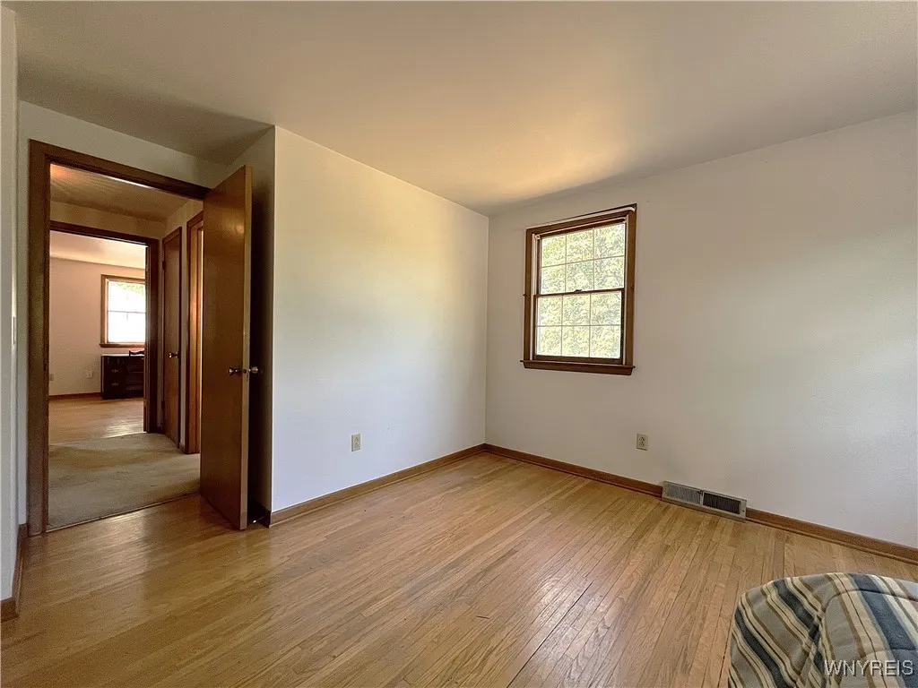 4630 Boncrest Drive East, Clarence, New York 14221, Clarence, New York 14221, 3 Bedrooms Bedrooms, 8 Rooms Rooms,1 BathroomBathrooms,Residential,For Sale,4630 Boncrest Drive East, Clarence, New York 14221,B1631154