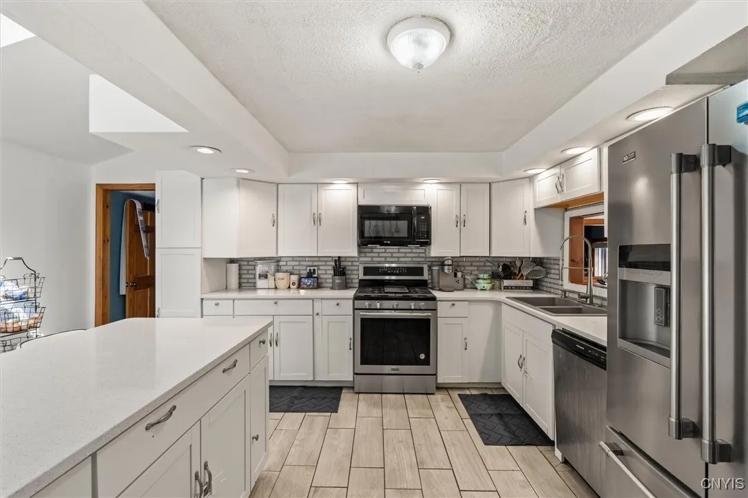 308 Brown Avenue, Salina, New York 13211, Salina, New York 13211, 5 Bedrooms Bedrooms, 8 Rooms Rooms,2 BathroomsBathrooms,Residential,For Sale,308 Brown Avenue, Salina, New York 13211,0,S1631288