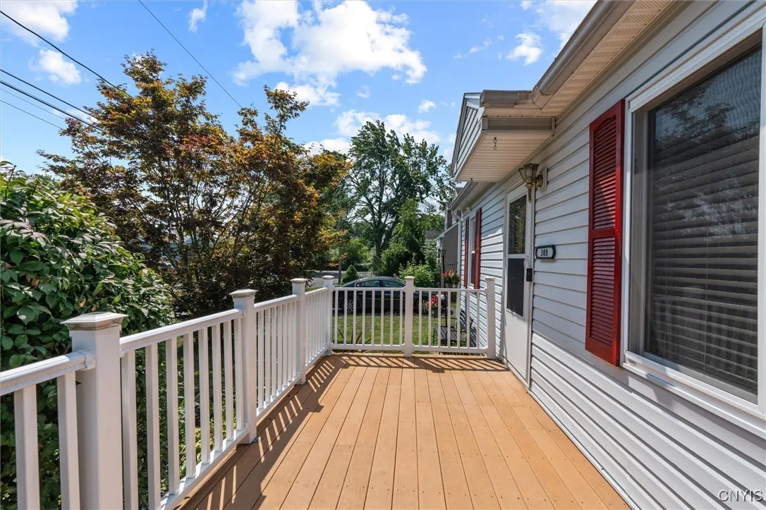 308 Brown Avenue, Salina, New York 13211, Salina, New York 13211, 5 Bedrooms Bedrooms, 8 Rooms Rooms,2 BathroomsBathrooms,Residential,For Sale,308 Brown Avenue, Salina, New York 13211,0,S1631288