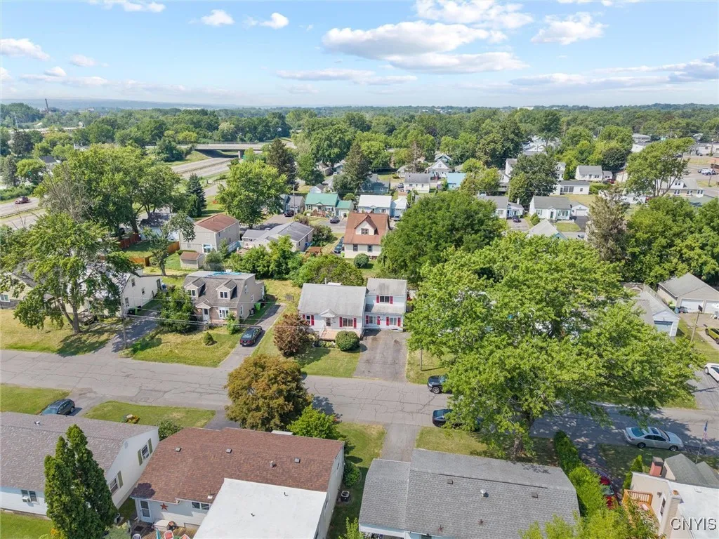 308 Brown Avenue, Salina, New York 13211, Salina, New York 13211, 5 Bedrooms Bedrooms, 8 Rooms Rooms,2 BathroomsBathrooms,Residential,For Sale,308 Brown Avenue, Salina, New York 13211,0,S1631288