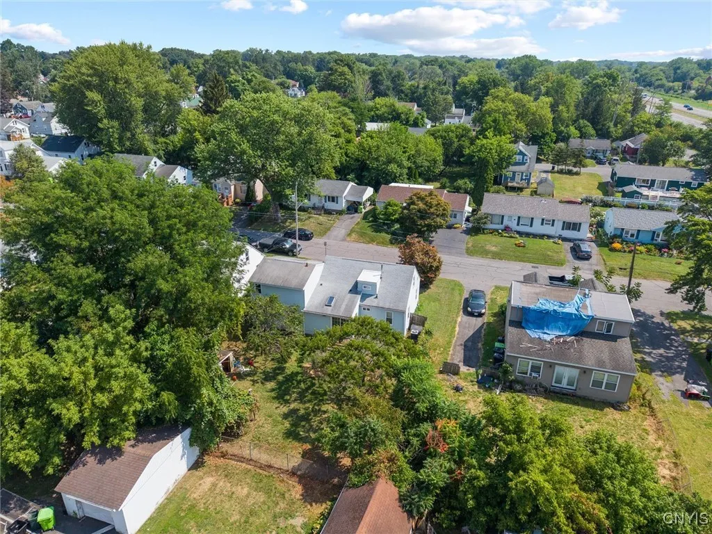 308 Brown Avenue, Salina, New York 13211, Salina, New York 13211, 5 Bedrooms Bedrooms, 8 Rooms Rooms,2 BathroomsBathrooms,Residential,For Sale,308 Brown Avenue, Salina, New York 13211,0,S1631288