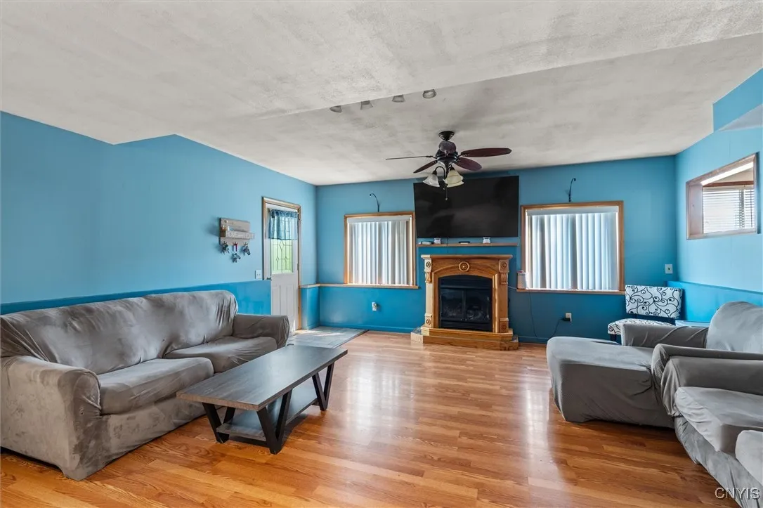 308 Brown Avenue, Salina, New York 13211, Salina, New York 13211, 5 Bedrooms Bedrooms, 8 Rooms Rooms,2 BathroomsBathrooms,Residential,For Sale,308 Brown Avenue, Salina, New York 13211,0,S1631288
