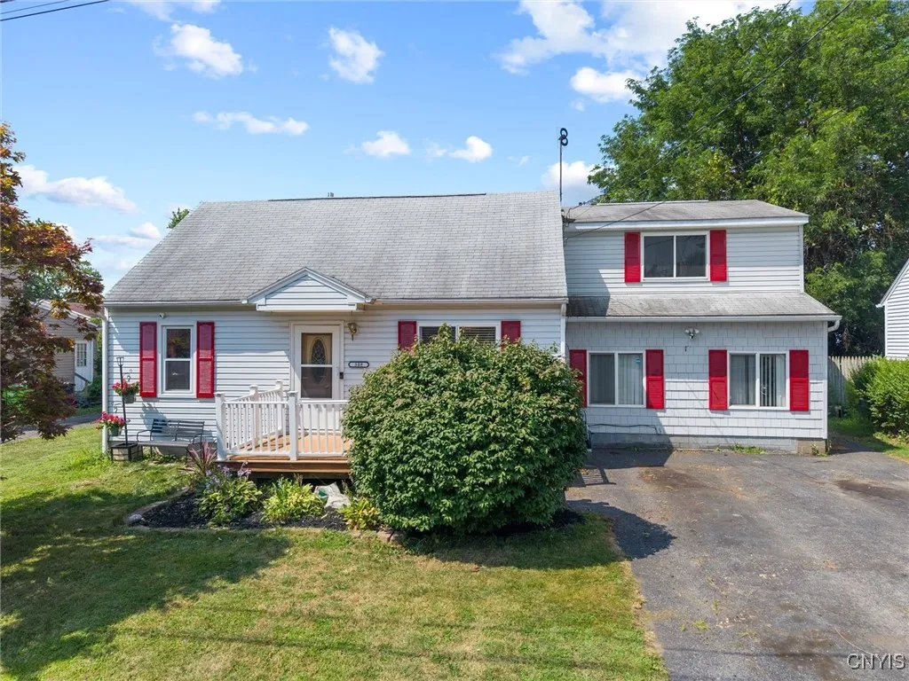 308 Brown Avenue, Salina, New York 13211, Salina, New York 13211, 5 Bedrooms Bedrooms, 8 Rooms Rooms,2 BathroomsBathrooms,Residential,For Sale,308 Brown Avenue, Salina, New York 13211,0,S1631288