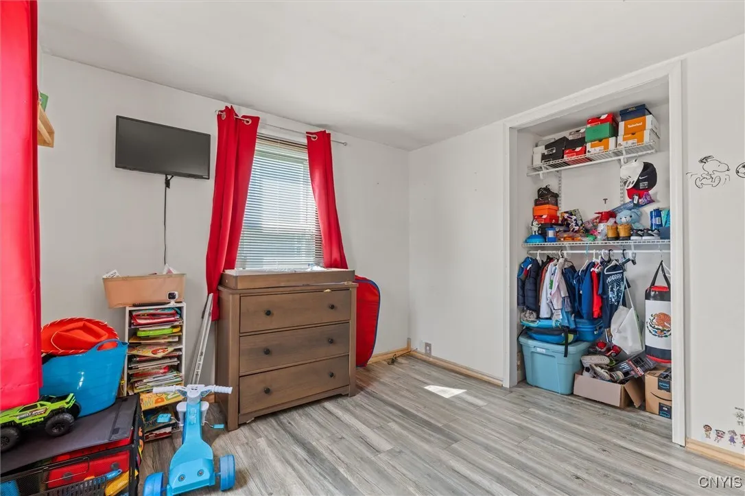 308 Brown Avenue, Salina, New York 13211, Salina, New York 13211, 5 Bedrooms Bedrooms, 8 Rooms Rooms,2 BathroomsBathrooms,Residential,For Sale,308 Brown Avenue, Salina, New York 13211,0,S1631288