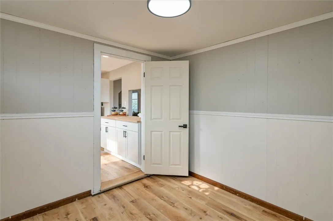 303 Bank Street, Batavia City, New York 14020, Batavia City, New York 14020, 3 Bedrooms Bedrooms, 7 Rooms Rooms,1 BathroomBathrooms,Residential,For Sale,303 Bank Street, Batavia City, New York 14020,0,R1631287