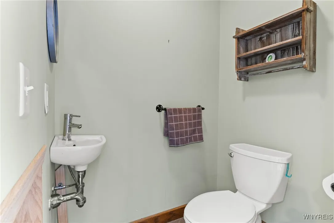 15 Holland Avenue, Lancaster, New York 14086, Lancaster, New York 14086, 3 Bedrooms Bedrooms, 7 Rooms Rooms,2 BathroomsBathrooms,Residential,Closed,15 Holland Avenue, Lancaster, New York 14086,0,B1631245