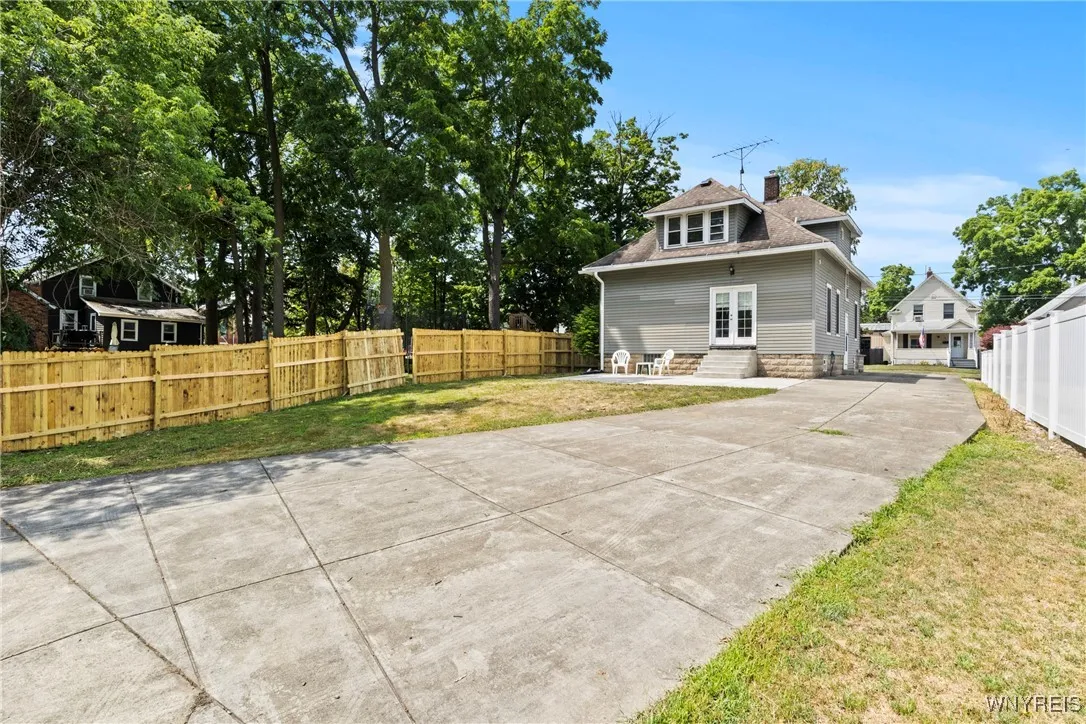 15 Holland Avenue, Lancaster, New York 14086, Lancaster, New York 14086, 3 Bedrooms Bedrooms, 7 Rooms Rooms,2 BathroomsBathrooms,Residential,Closed,15 Holland Avenue, Lancaster, New York 14086,0,B1631245