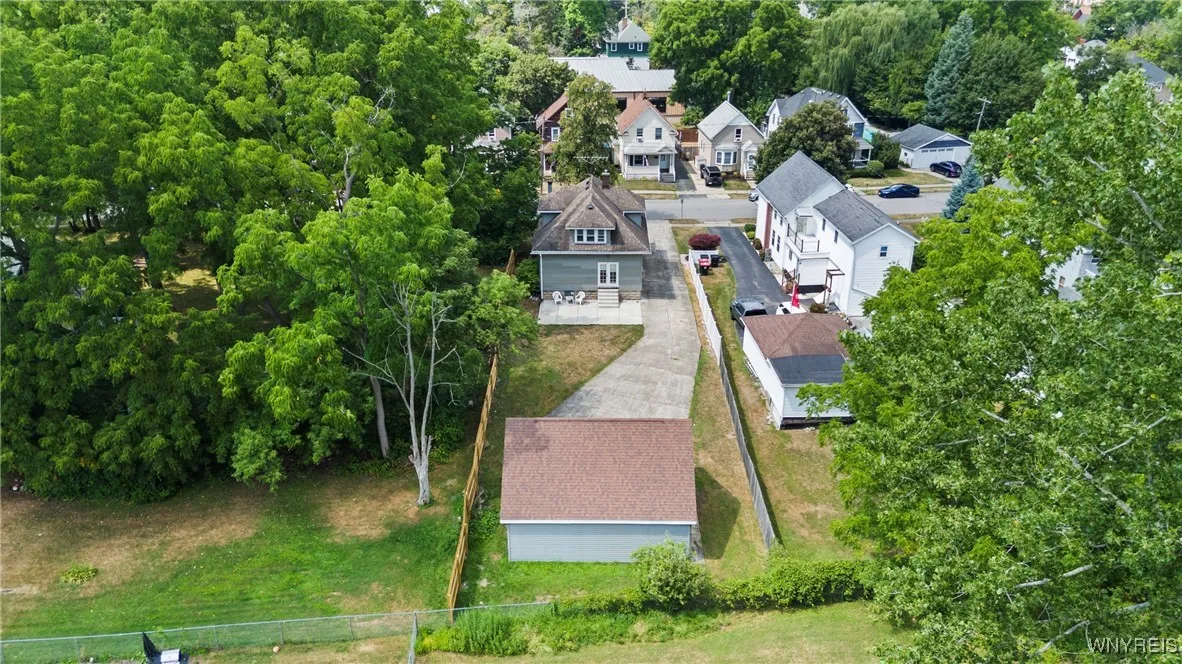 15 Holland Avenue, Lancaster, New York 14086, Lancaster, New York 14086, 3 Bedrooms Bedrooms, 7 Rooms Rooms,2 BathroomsBathrooms,Residential,Closed,15 Holland Avenue, Lancaster, New York 14086,0,B1631245