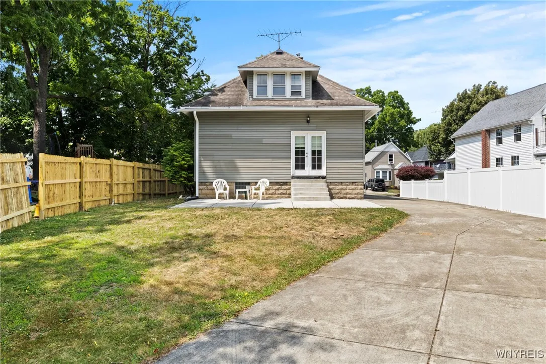 15 Holland Avenue, Lancaster, New York 14086, Lancaster, New York 14086, 3 Bedrooms Bedrooms, 7 Rooms Rooms,2 BathroomsBathrooms,Residential,Closed,15 Holland Avenue, Lancaster, New York 14086,0,B1631245