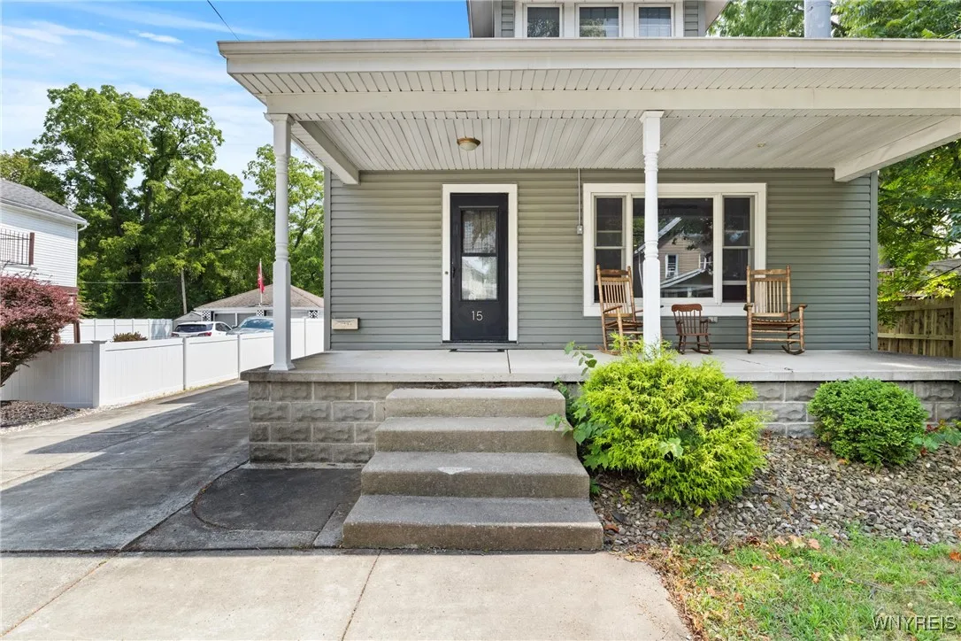 15 Holland Avenue, Lancaster, New York 14086, Lancaster, New York 14086, 3 Bedrooms Bedrooms, 7 Rooms Rooms,2 BathroomsBathrooms,Residential,Closed,15 Holland Avenue, Lancaster, New York 14086,0,B1631245