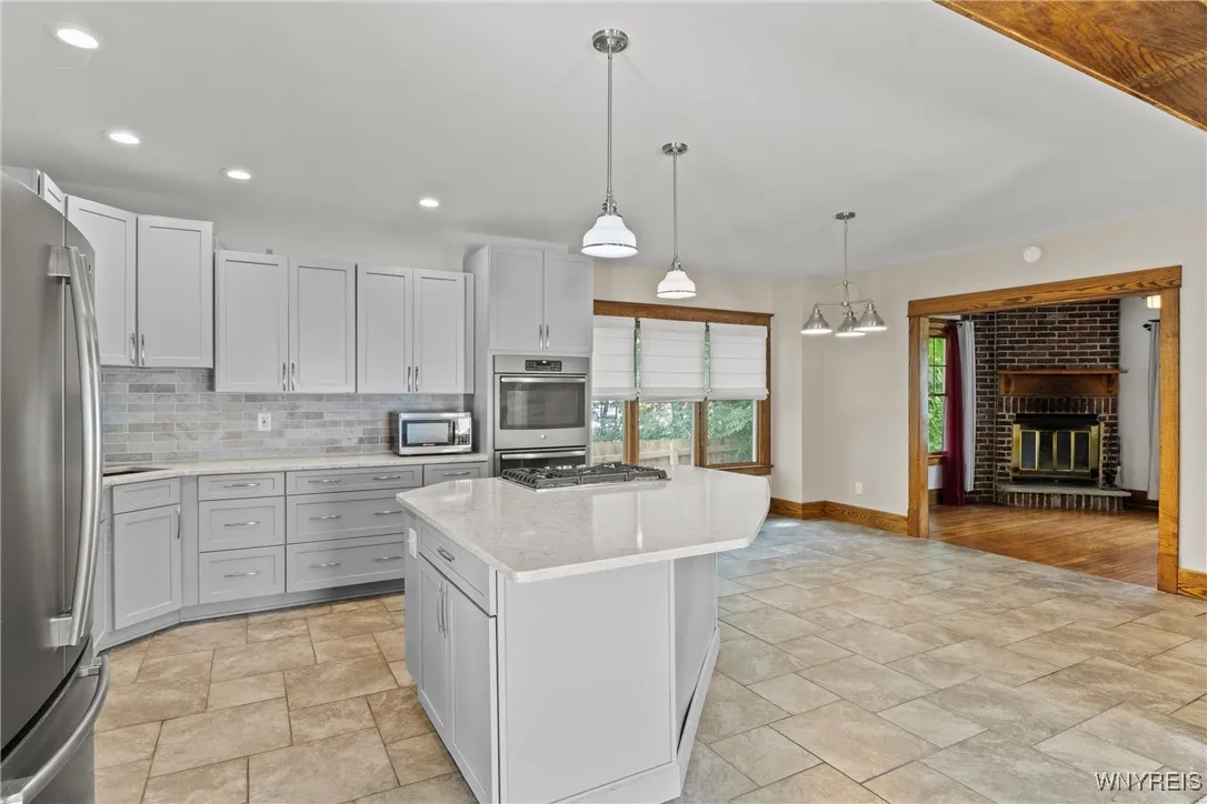 15 Holland Avenue, Lancaster, New York 14086, Lancaster, New York 14086, 3 Bedrooms Bedrooms, 7 Rooms Rooms,2 BathroomsBathrooms,Residential,Closed,15 Holland Avenue, Lancaster, New York 14086,0,B1631245