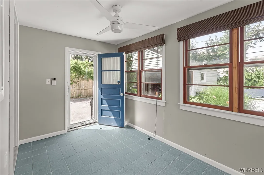 68 Midland Avenue, Tonawanda, New York 14223, Tonawanda, New York 14223, 3 Bedrooms Bedrooms, 6 Rooms Rooms,2 BathroomsBathrooms,Residential,For Sale,68 Midland Avenue, Tonawanda, New York 14223,B1631206