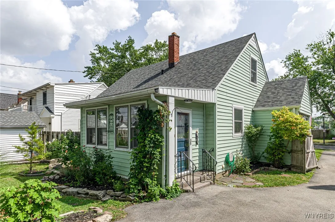 68 Midland Avenue, Tonawanda, New York 14223, Tonawanda, New York 14223, 3 Bedrooms Bedrooms, 6 Rooms Rooms,2 BathroomsBathrooms,Residential,For Sale,68 Midland Avenue, Tonawanda, New York 14223,B1631206