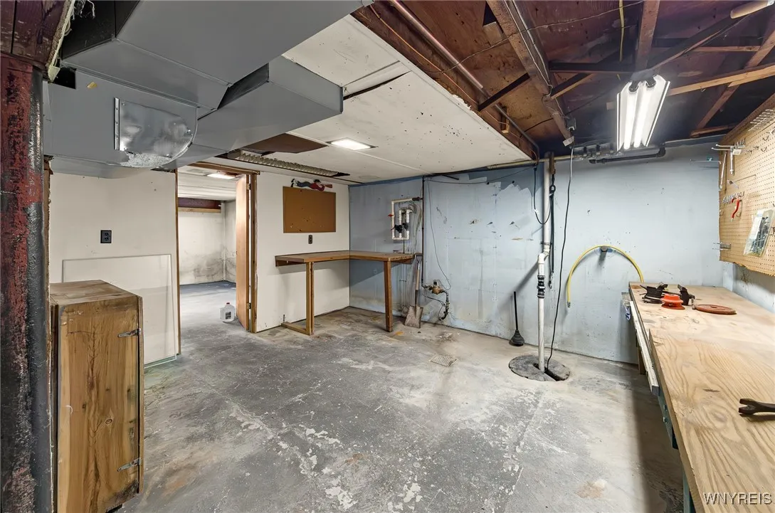 68 Midland Avenue, Tonawanda, New York 14223, Tonawanda, New York 14223, 3 Bedrooms Bedrooms, 6 Rooms Rooms,2 BathroomsBathrooms,Residential,For Sale,68 Midland Avenue, Tonawanda, New York 14223,B1631206