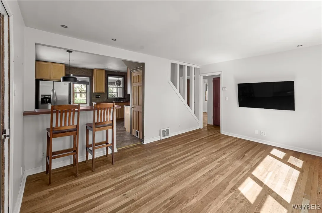 68 Midland Avenue, Tonawanda, New York 14223, Tonawanda, New York 14223, 3 Bedrooms Bedrooms, 6 Rooms Rooms,2 BathroomsBathrooms,Residential,For Sale,68 Midland Avenue, Tonawanda, New York 14223,B1631206
