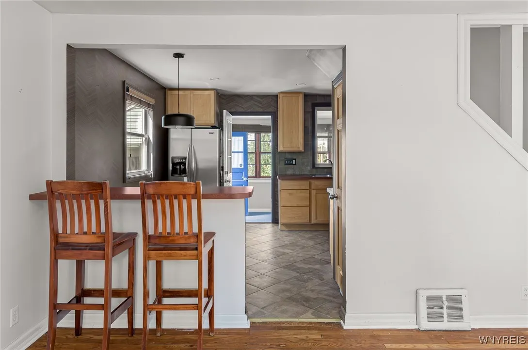 68 Midland Avenue, Tonawanda, New York 14223, Tonawanda, New York 14223, 3 Bedrooms Bedrooms, 6 Rooms Rooms,2 BathroomsBathrooms,Residential,For Sale,68 Midland Avenue, Tonawanda, New York 14223,B1631206