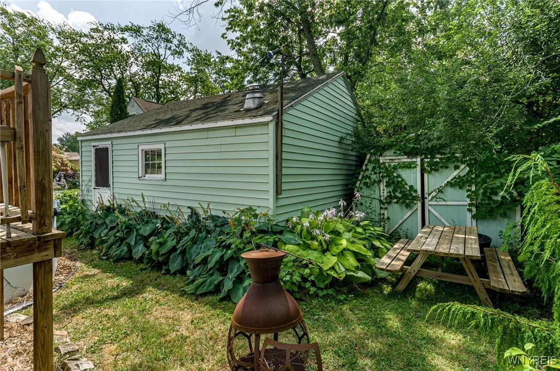 68 Midland Avenue, Tonawanda, New York 14223, Tonawanda, New York 14223, 3 Bedrooms Bedrooms, 6 Rooms Rooms,2 BathroomsBathrooms,Residential,For Sale,68 Midland Avenue, Tonawanda, New York 14223,B1631206