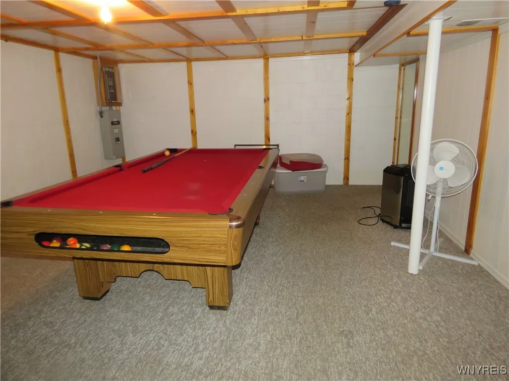 Rec. Room 15x20 Pool table included