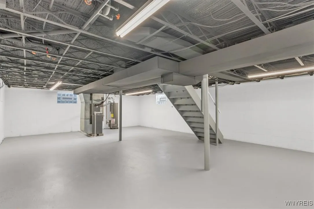 715 82nd Street, Niagara Falls, New York 14304, Niagara Falls, New York 14304, 4 Bedrooms Bedrooms, 10 Rooms Rooms,1 BathroomBathrooms,Residential,Closed,715 82nd Street, Niagara Falls, New York 14304,0,B1630423