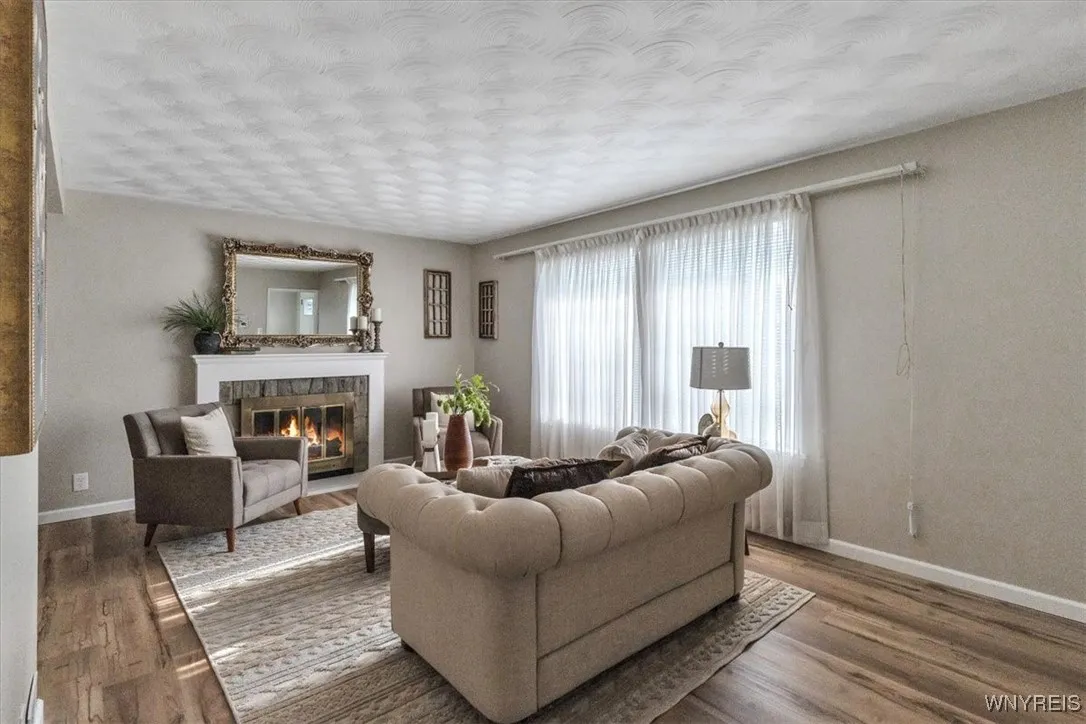 715 82nd Street, Niagara Falls, New York 14304, Niagara Falls, New York 14304, 4 Bedrooms Bedrooms, 10 Rooms Rooms,1 BathroomBathrooms,Residential,Closed,715 82nd Street, Niagara Falls, New York 14304,0,B1630423