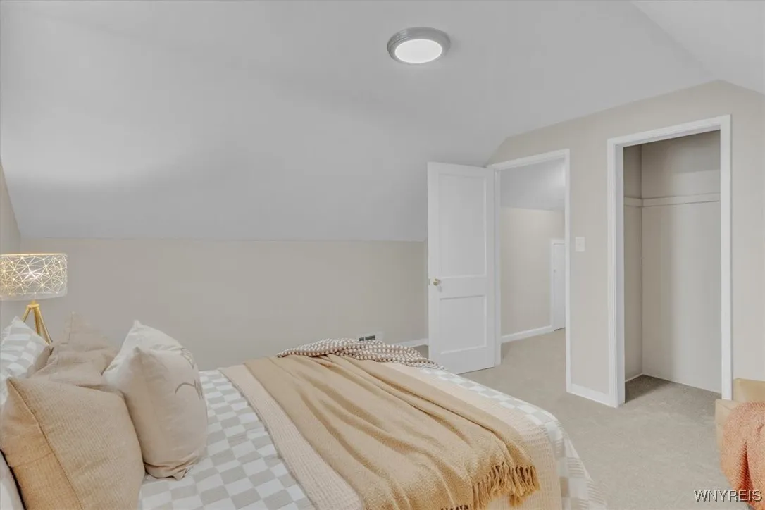 715 82nd Street, Niagara Falls, New York 14304, Niagara Falls, New York 14304, 4 Bedrooms Bedrooms, 10 Rooms Rooms,1 BathroomBathrooms,Residential,Closed,715 82nd Street, Niagara Falls, New York 14304,0,B1630423