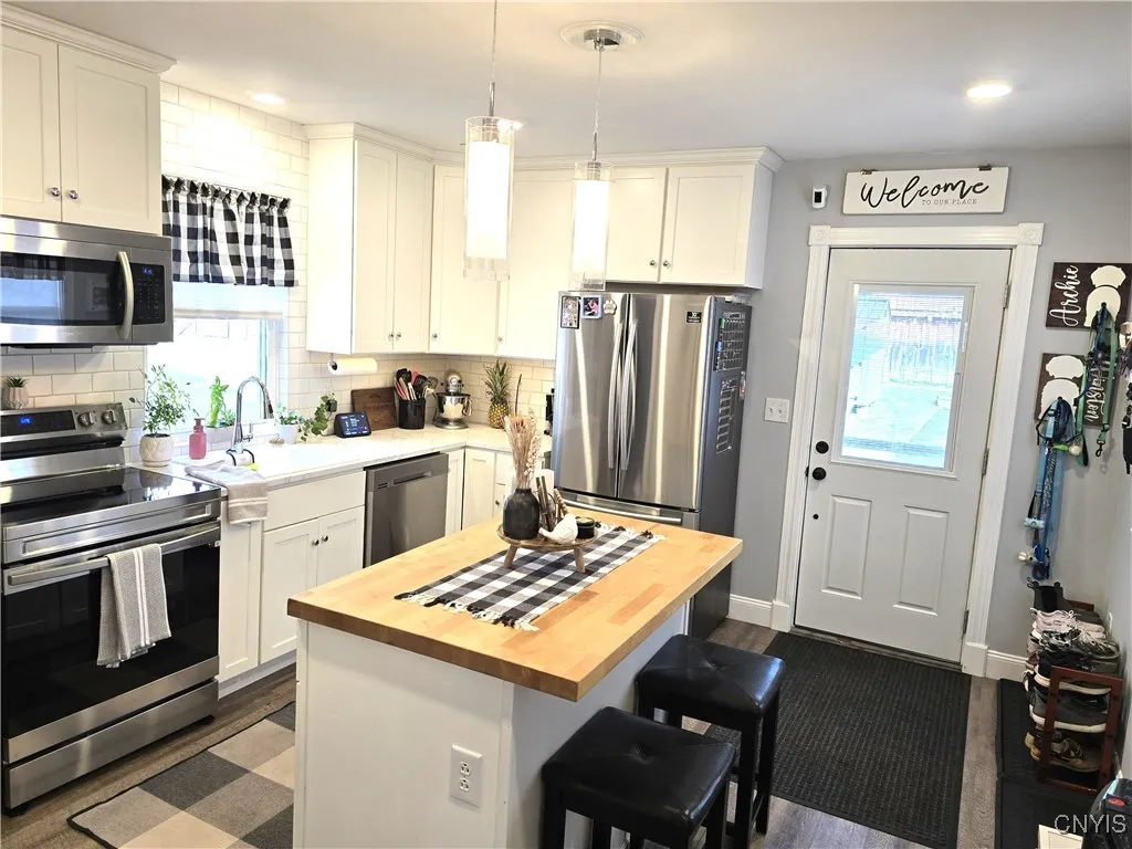 7032 North Street, Leyden, New York 13433, Leyden, New York 13433, 3 Bedrooms Bedrooms, 8 Rooms Rooms,1 BathroomBathrooms,Residential,For Sale,7032 North Street, Leyden, New York 13433,0,S1631357