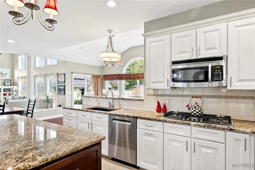 7 Parliament Lane, Lancaster, New York 14086, Lancaster, New York 14086, 4 Bedrooms Bedrooms, 9 Rooms Rooms,3 BathroomsBathrooms,Residential,Closed,7 Parliament Lane, Lancaster, New York 14086,0,B1631388