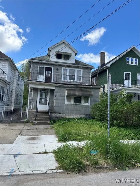 37 Philadelphia Street, Buffalo, New York 14207, Buffalo, New York 14207, 4 Bedrooms Bedrooms, ,2 BathroomsBathrooms,Residential,For Sale,37 Philadelphia Street, Buffalo, New York 14207,0,B1631127