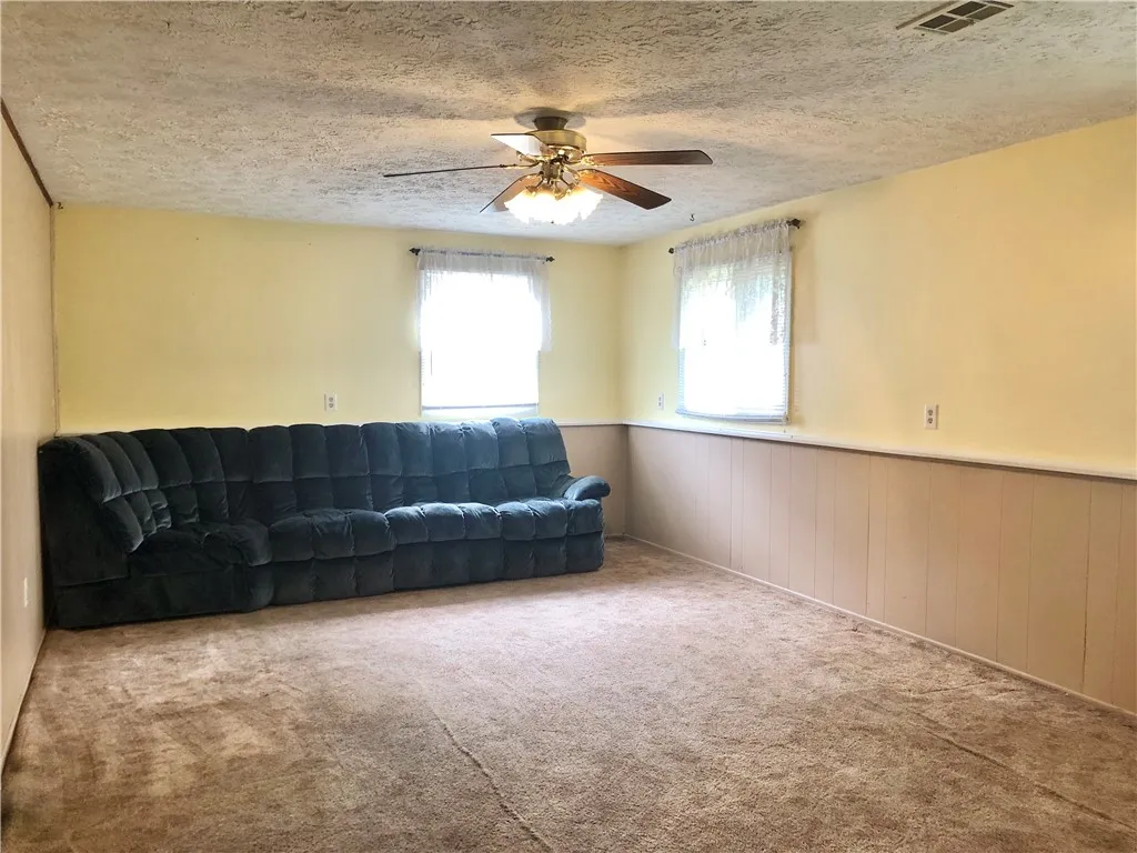 44 Citrus Drive, Gates, New York 14606, Gates, New York 14606, 3 Bedrooms Bedrooms, 8 Rooms Rooms,1 BathroomBathrooms,Residential,Closed,44 Citrus Drive, Gates, New York 14606,0,R1631083