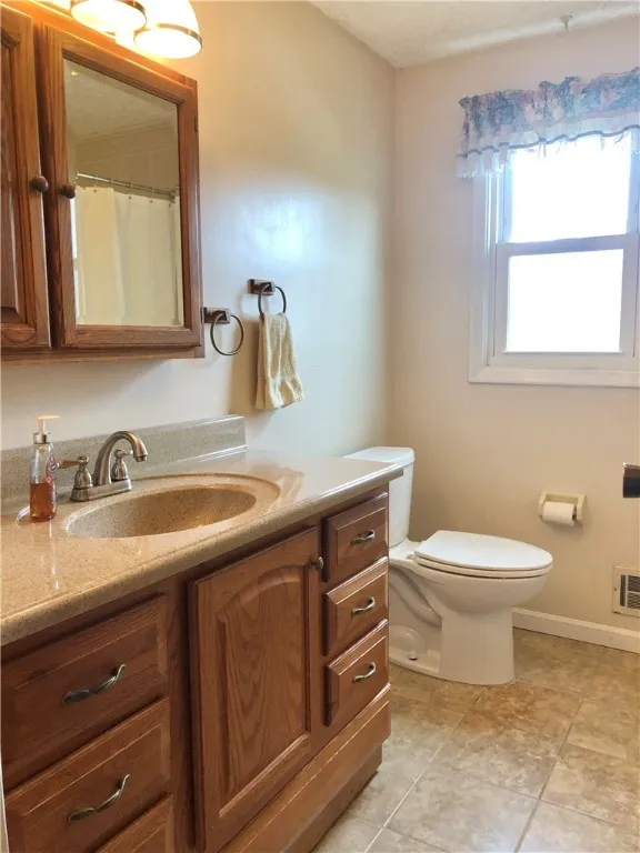 44 Citrus Drive, Gates, New York 14606, Gates, New York 14606, 3 Bedrooms Bedrooms, 8 Rooms Rooms,1 BathroomBathrooms,Residential,Closed,44 Citrus Drive, Gates, New York 14606,0,R1631083