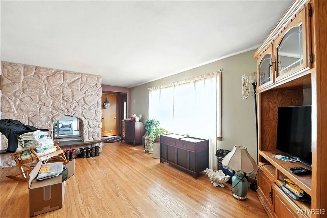 168 Leocrest Court, West Seneca, New York 14224, West Seneca, New York 14224, 3 Bedrooms Bedrooms, 7 Rooms Rooms,2 BathroomsBathrooms,Residential,For Sale,168 Leocrest Court, West Seneca, New York 14224,B1631333