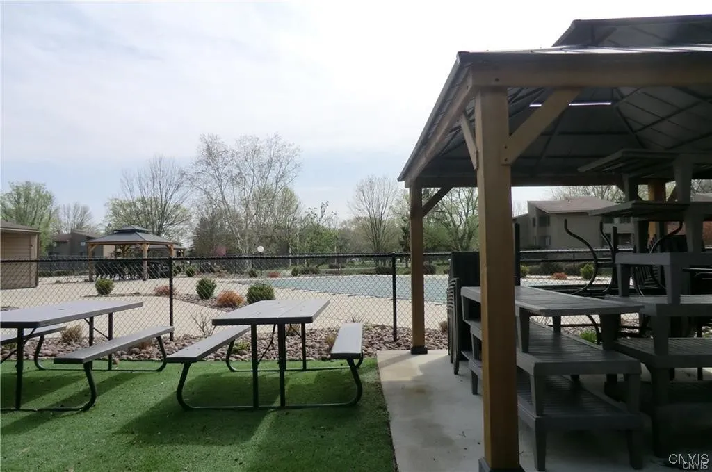 176 Watertree Drive, Dewitt, New York 13057, De Witt, New York 13057, 2 Bedrooms Bedrooms, 5 Rooms Rooms,1 BathroomBathrooms,Residential,Closed,176 Watertree Drive, Dewitt, New York 13057,0,S1630559