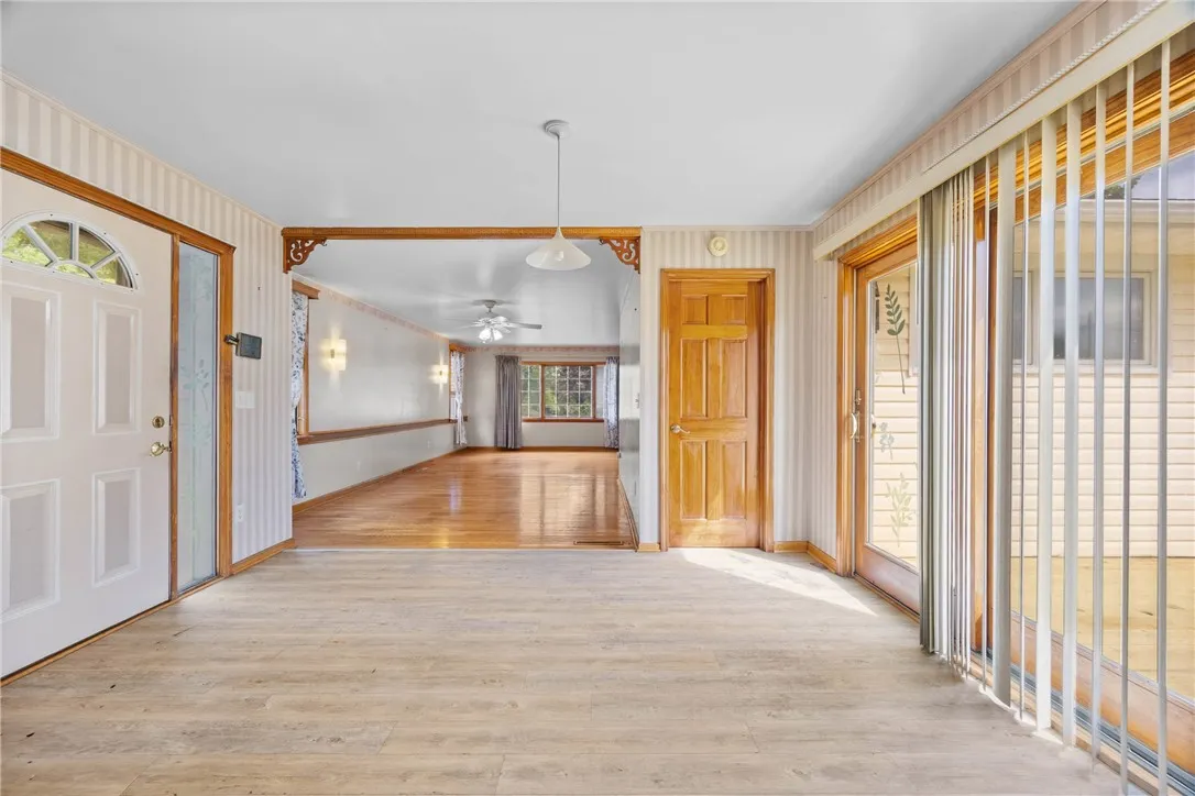 15 Palamino Drive, Henrietta, New York 14623, Henrietta, New York 14623, 3 Bedrooms Bedrooms, 6 Rooms Rooms,1 BathroomBathrooms,Residential,Closed,15 Palamino Drive, Henrietta, New York 14623,0,R1630810