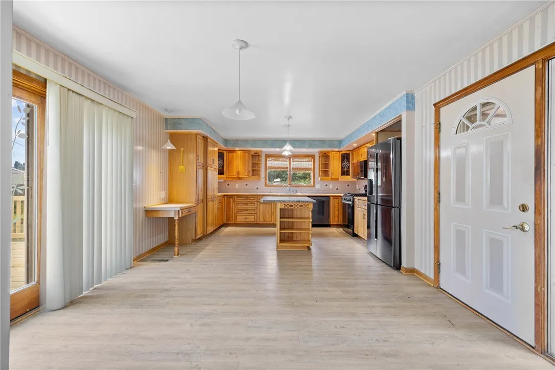 15 Palamino Drive, Henrietta, New York 14623, Henrietta, New York 14623, 3 Bedrooms Bedrooms, 6 Rooms Rooms,1 BathroomBathrooms,Residential,Closed,15 Palamino Drive, Henrietta, New York 14623,0,R1630810