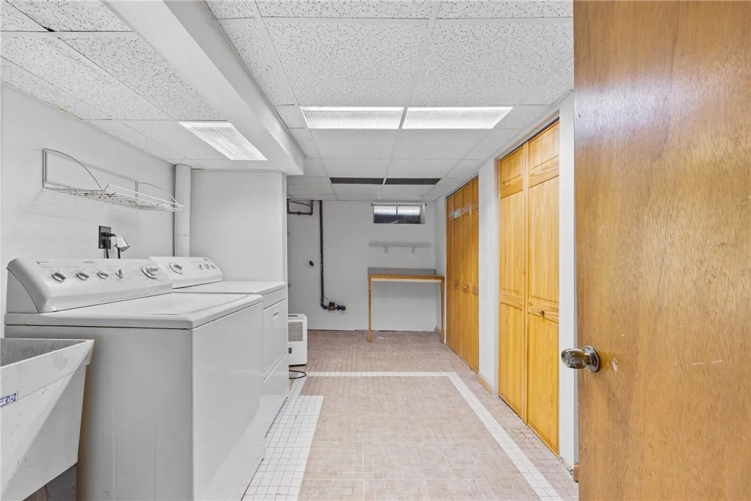 15 Palamino Drive, Henrietta, New York 14623, Henrietta, New York 14623, 3 Bedrooms Bedrooms, 6 Rooms Rooms,1 BathroomBathrooms,Residential,Closed,15 Palamino Drive, Henrietta, New York 14623,0,R1630810