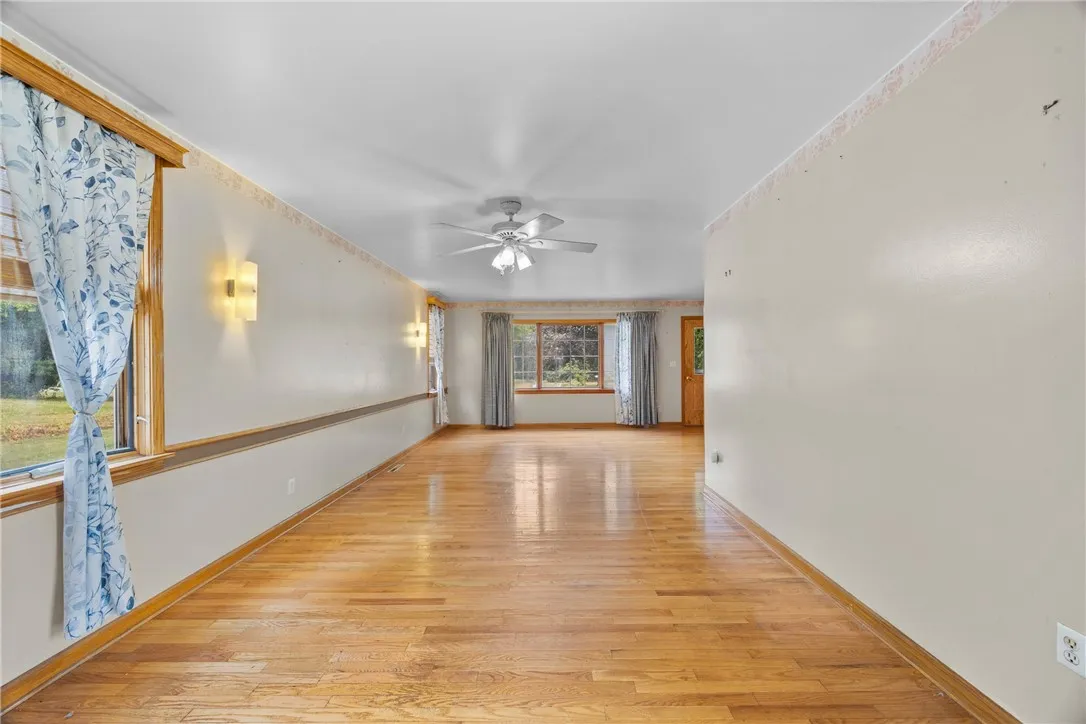 15 Palamino Drive, Henrietta, New York 14623, Henrietta, New York 14623, 3 Bedrooms Bedrooms, 6 Rooms Rooms,1 BathroomBathrooms,Residential,Closed,15 Palamino Drive, Henrietta, New York 14623,0,R1630810