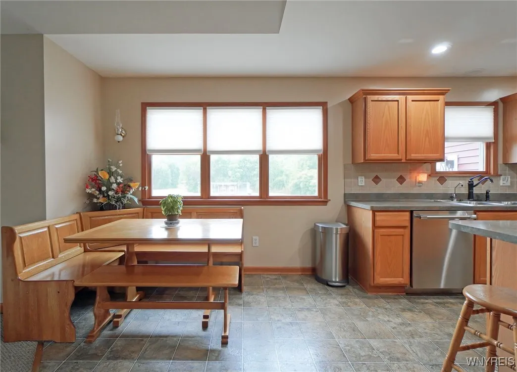 7570 Cedar Street, Newstead, New York 14001, Newstead, New York 14001, 3 Bedrooms Bedrooms, 6 Rooms Rooms,2 BathroomsBathrooms,Residential,Closed,7570 Cedar Street, Newstead, New York 14001,0,B1618495